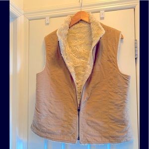 Sno Skins Suede Faux Shearling Vest reversible Size Large